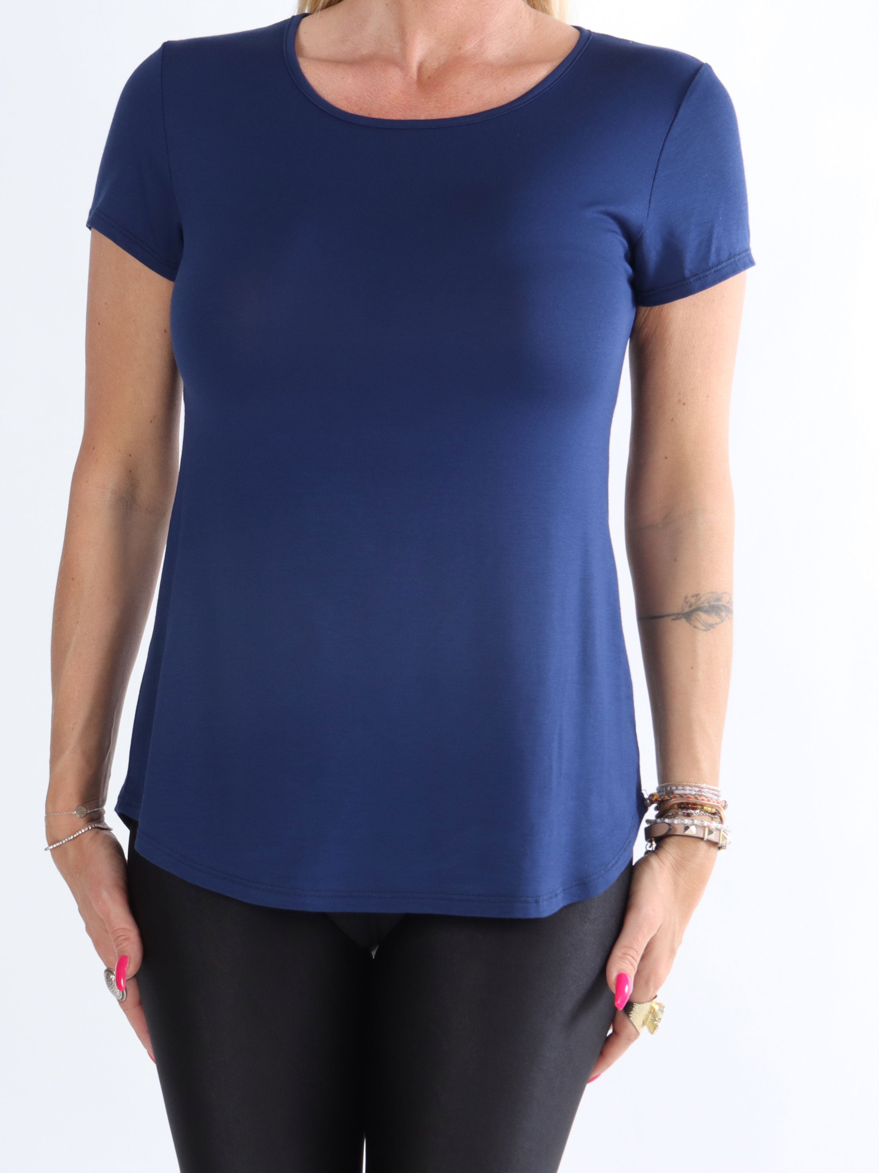 Otine Short - Enkel blus med korta ärmar (bestseller)